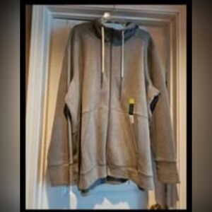 New womans size 4X Tek Gear ultra soft fleece grey sweater 🩶🤍